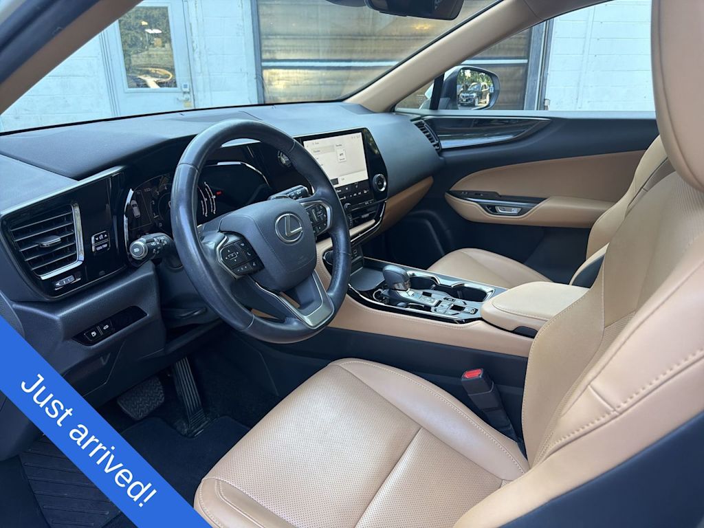 Thumbnail: 2024 Lexus ES - 2