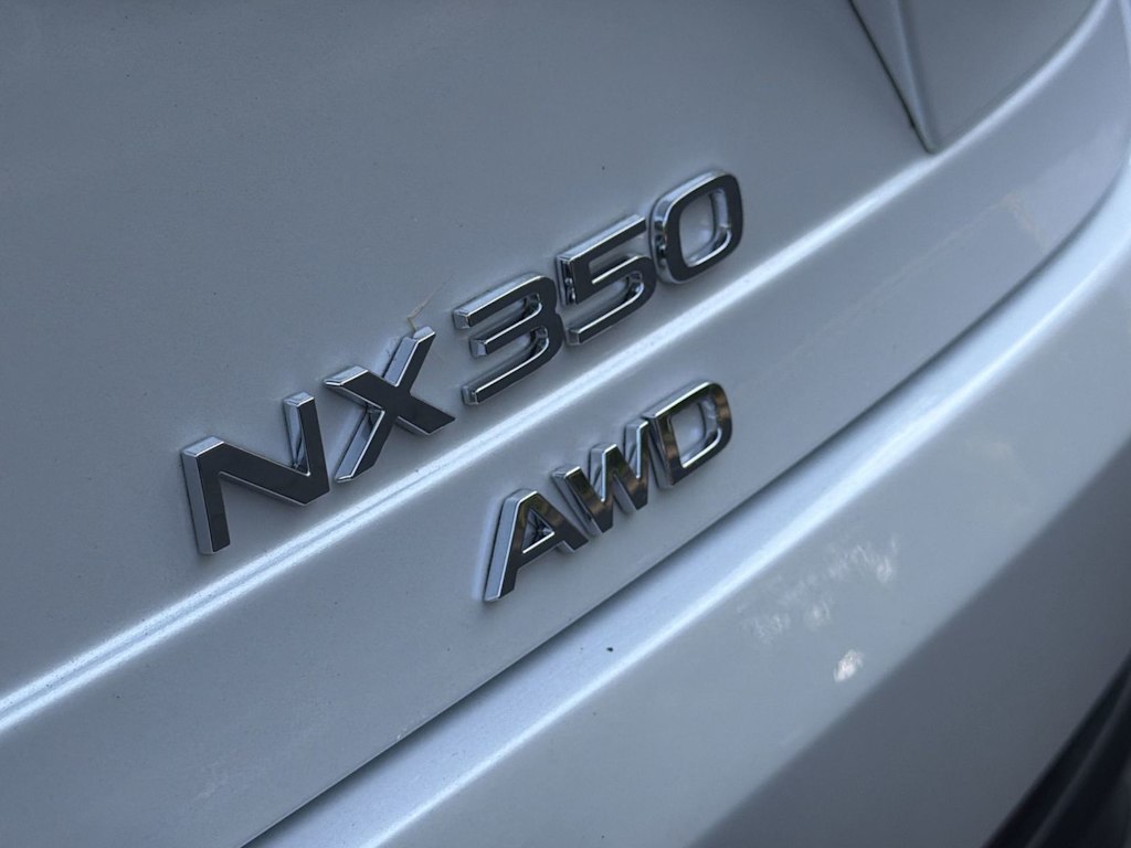 Thumbnail: 2024 Lexus ES - 7