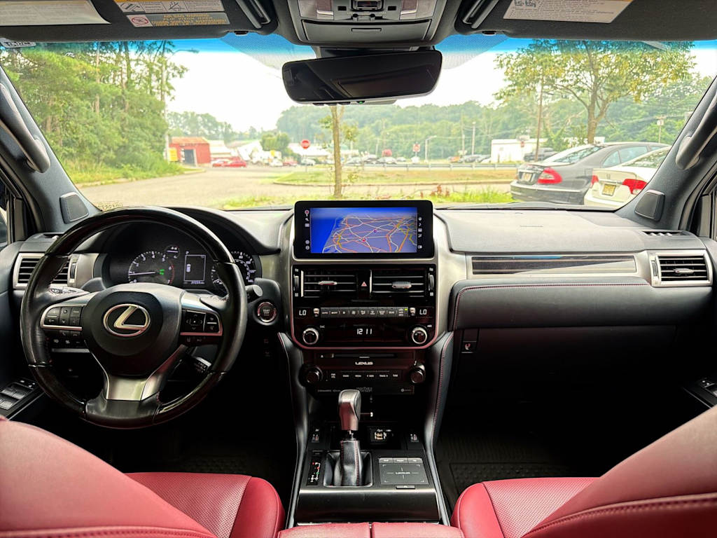Thumbnail: 2023 Lexus GX - 10