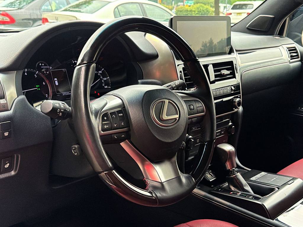 Thumbnail: 2023 Lexus GX - 13