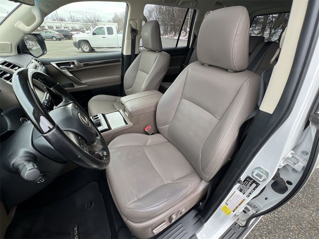 2020 Lexus GX 460 11