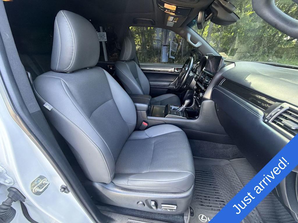 Thumbnail: 2022 Lexus GX - 29