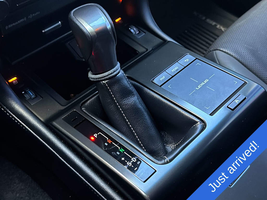 Thumbnail: 2022 Lexus GX - 16