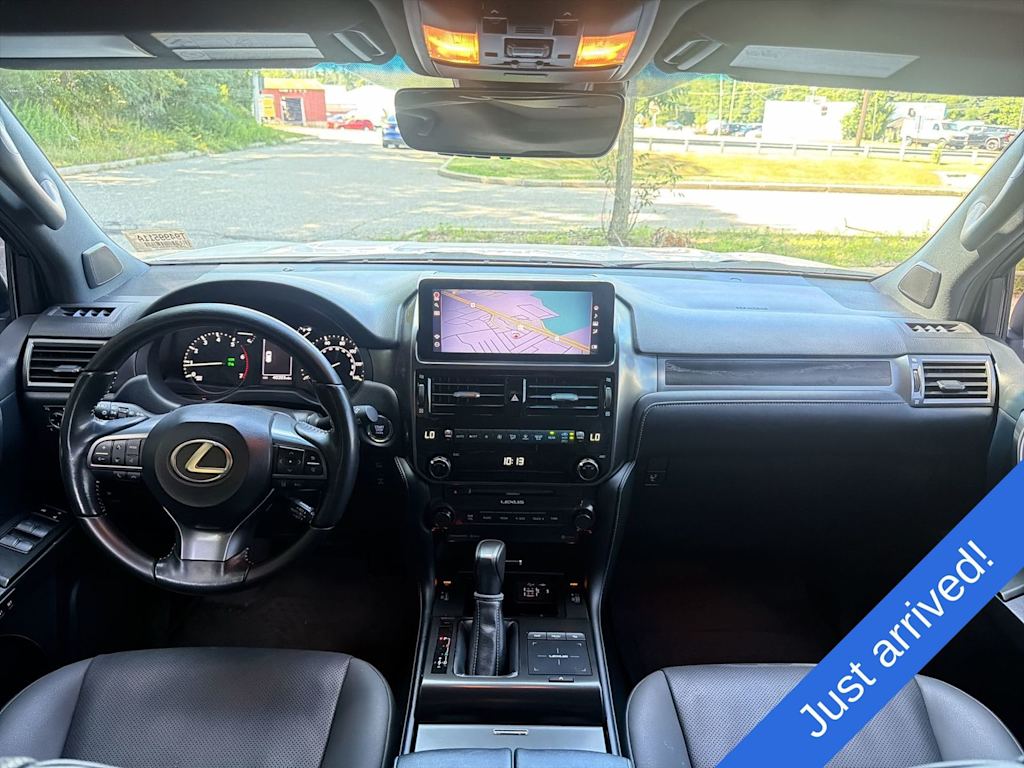 Thumbnail: 2022 Lexus GX - 10