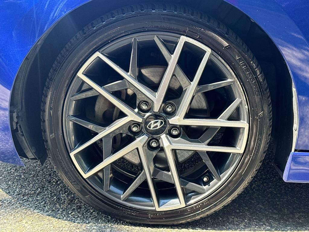 Thumbnail: 2019 Hyundai Elantra - 8