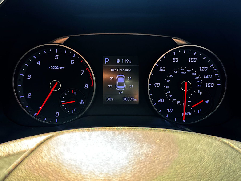 Thumbnail: 2019 Hyundai Elantra - 17