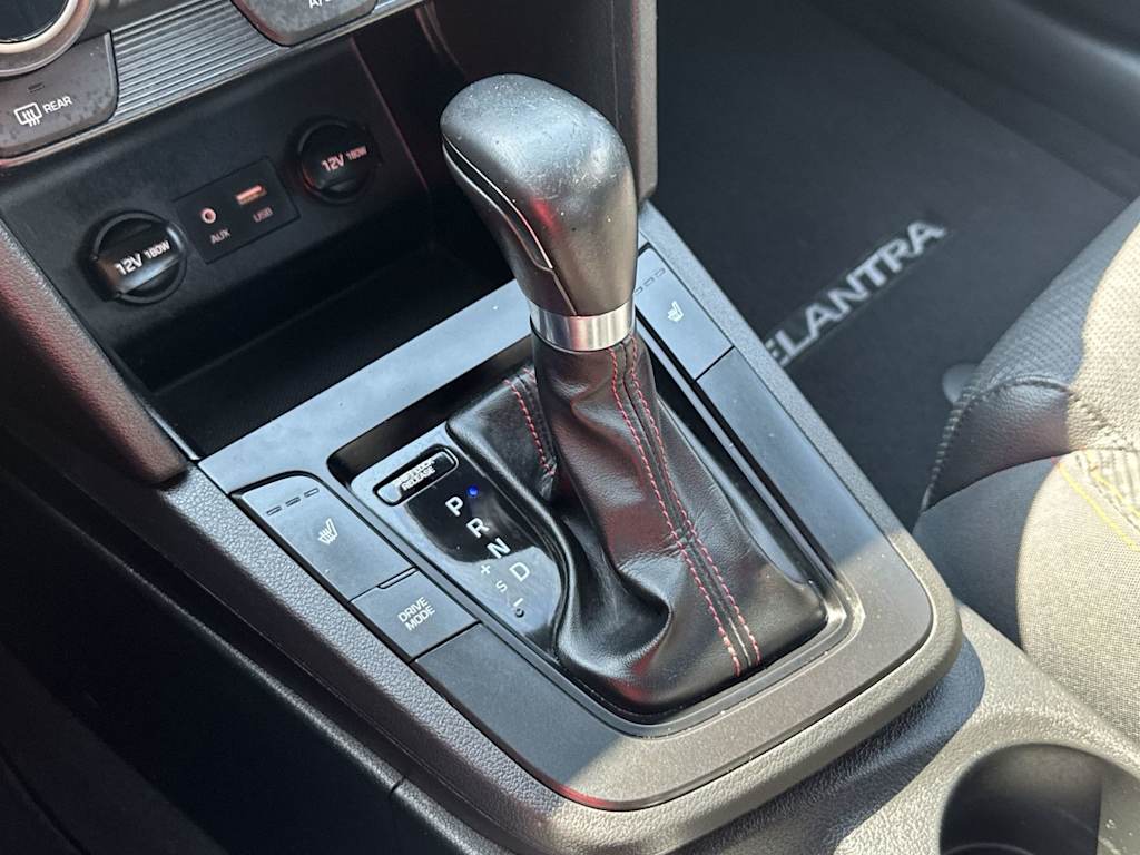 Thumbnail: 2019 Hyundai Elantra - 16