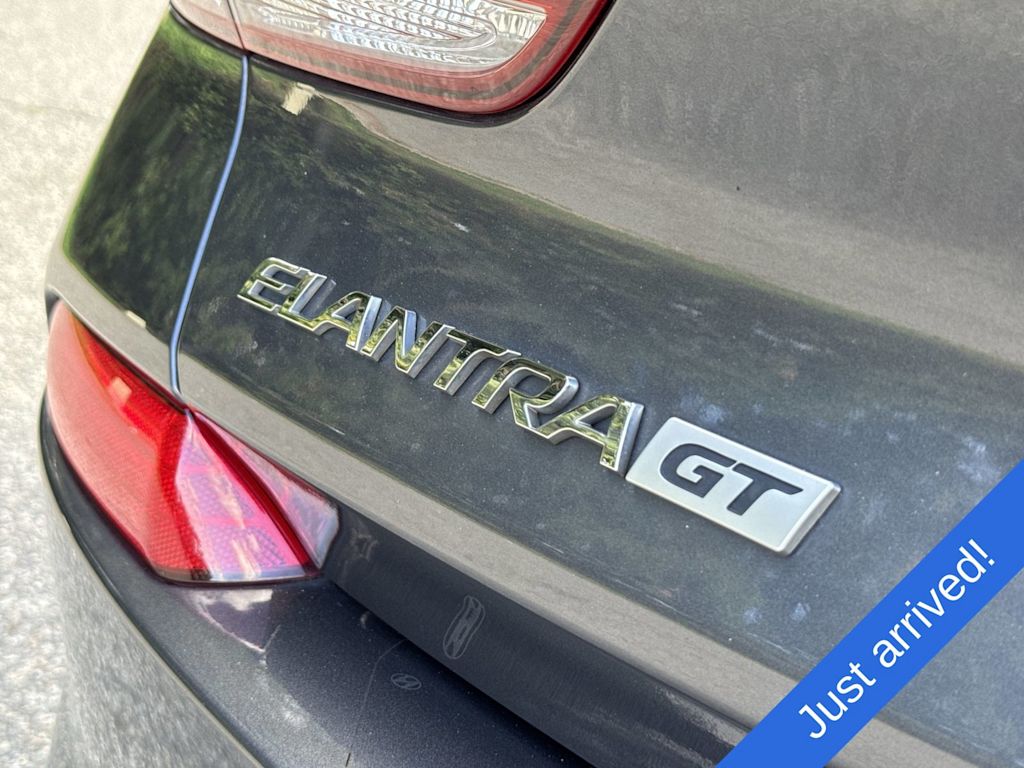 Thumbnail: 2018 Hyundai Elantra - 7