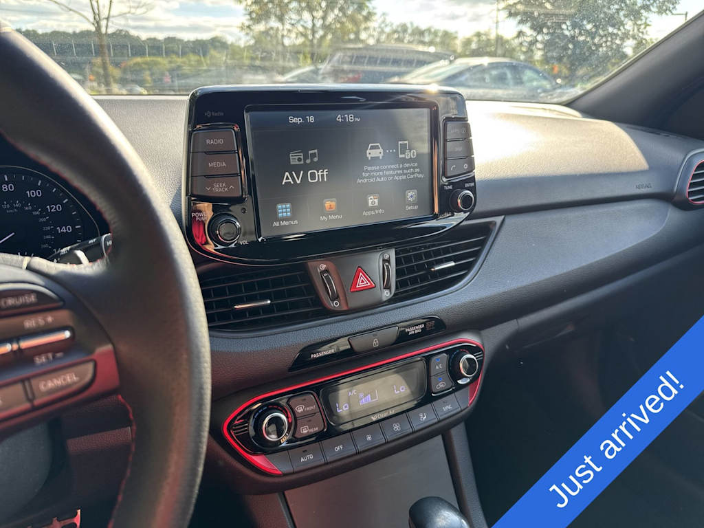 Thumbnail: 2018 Hyundai Elantra - 15