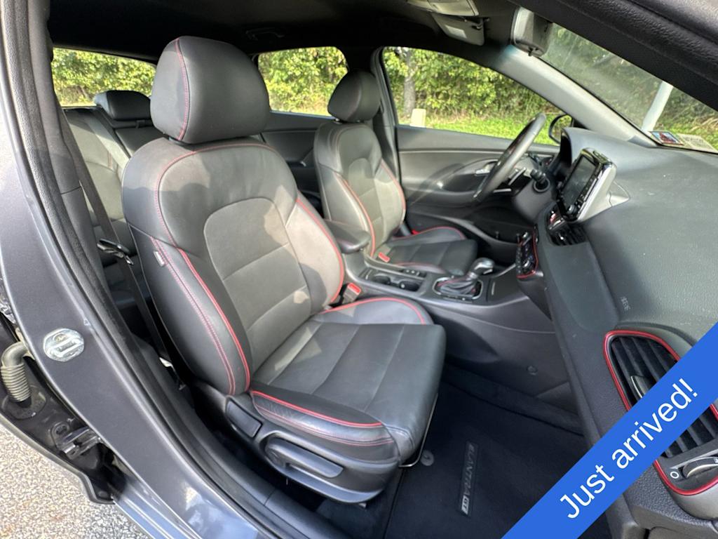 Thumbnail: 2018 Hyundai Elantra - 12