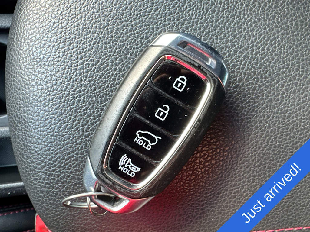 Thumbnail: 2018 Hyundai Elantra - 19