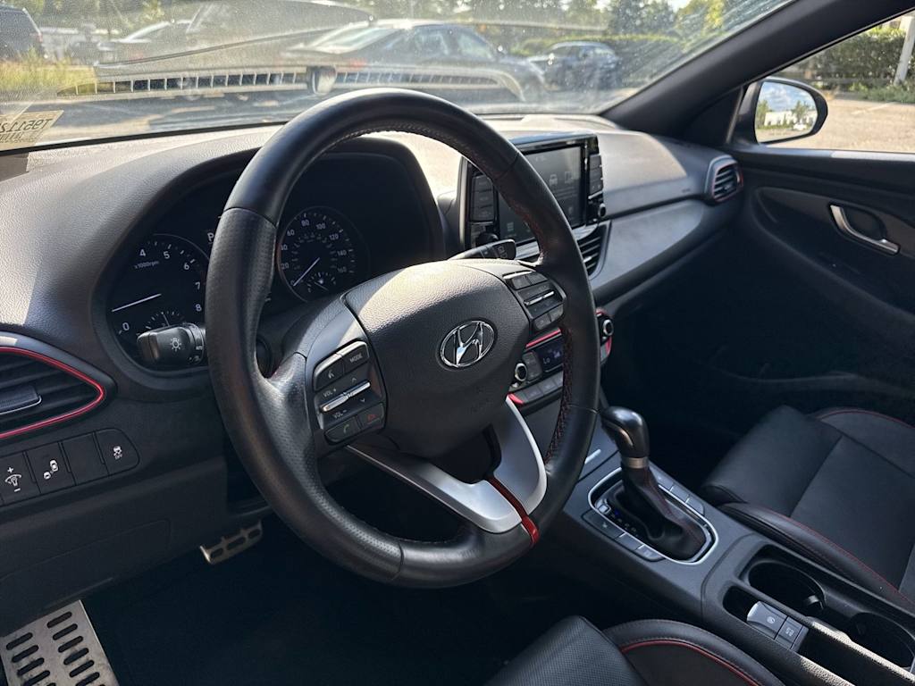 Thumbnail: 2018 Hyundai Elantra - 14