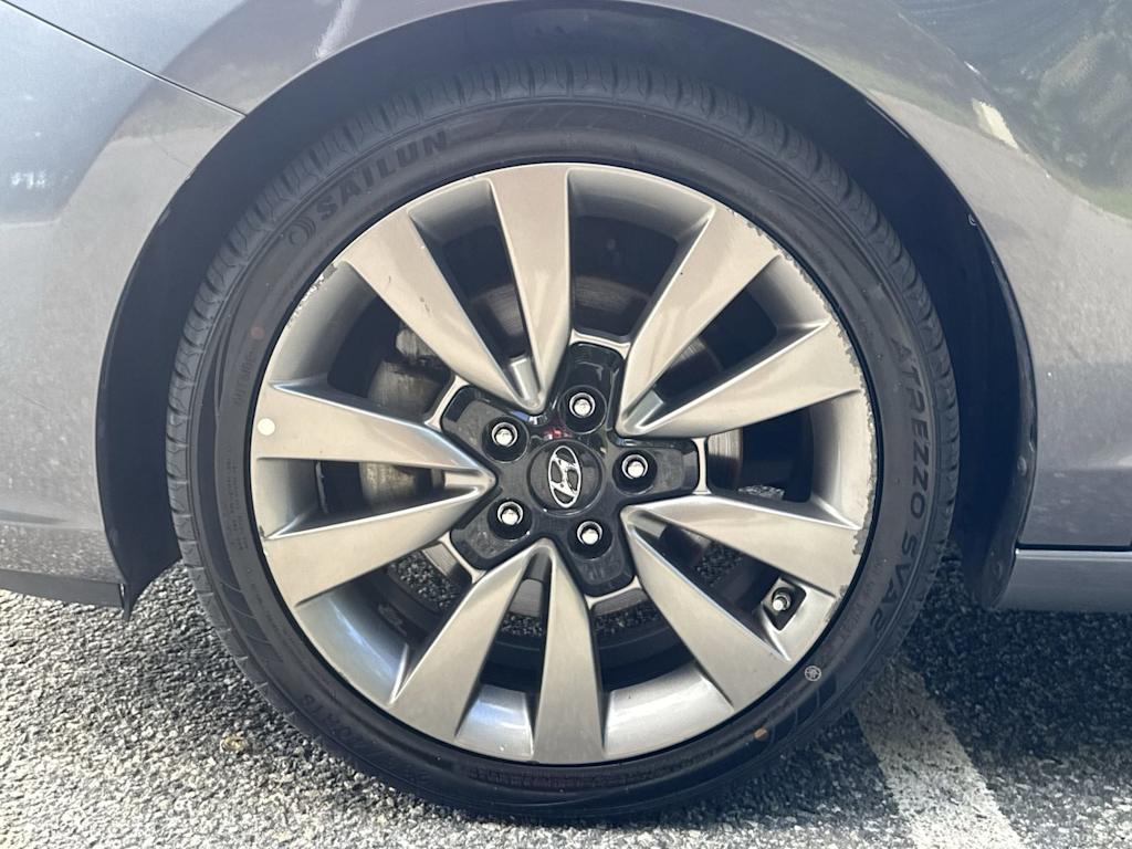 Thumbnail: 2018 Hyundai Elantra - 8