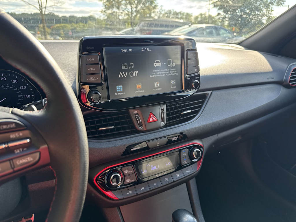 Thumbnail: 2018 Hyundai Elantra - 15