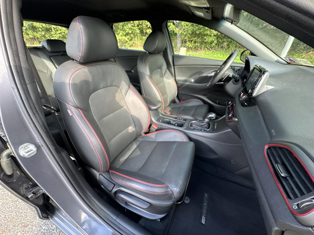 Thumbnail: 2018 Hyundai Elantra - 12