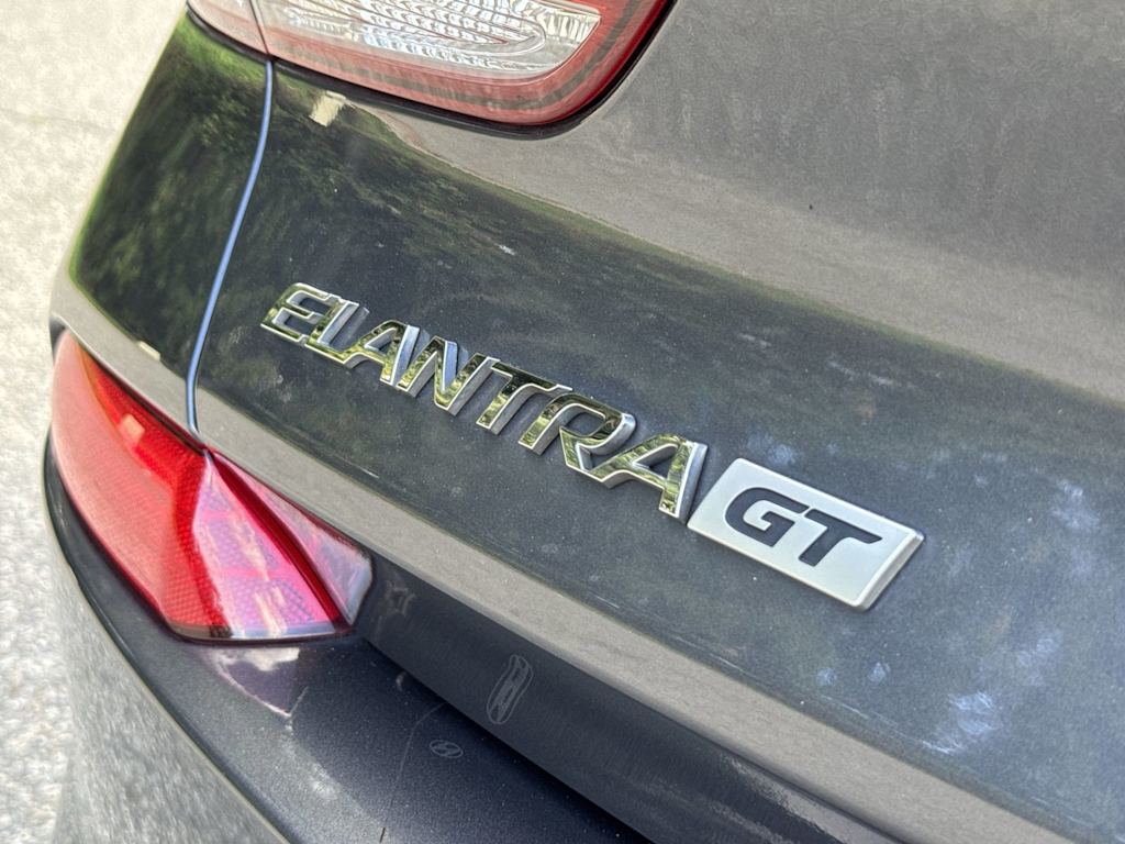 Thumbnail: 2018 Hyundai Elantra - 7