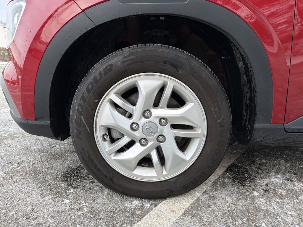 Thumbnail: 2023 Hyundai Venue - 8