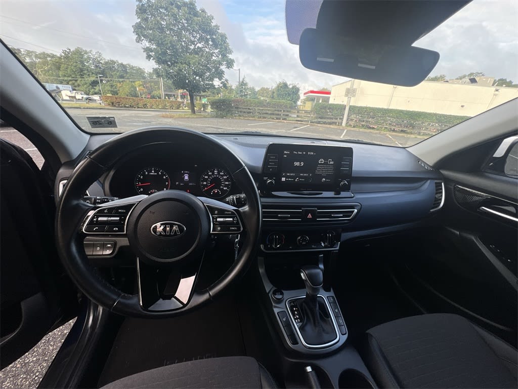 Thumbnail: 2021 Kia Seltos - 2