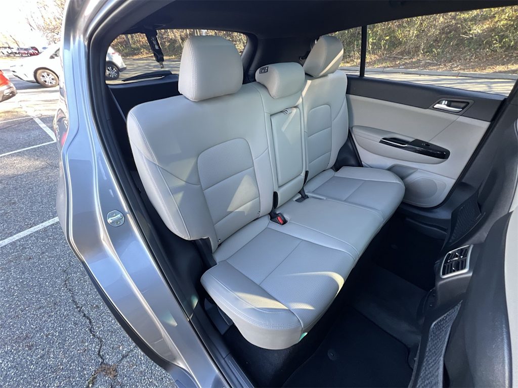 Thumbnail: 2022 Kia Sportage - 28