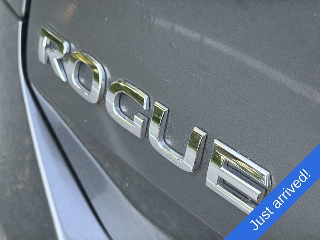 Thumbnail: 2015 Nissan Rogue - 7