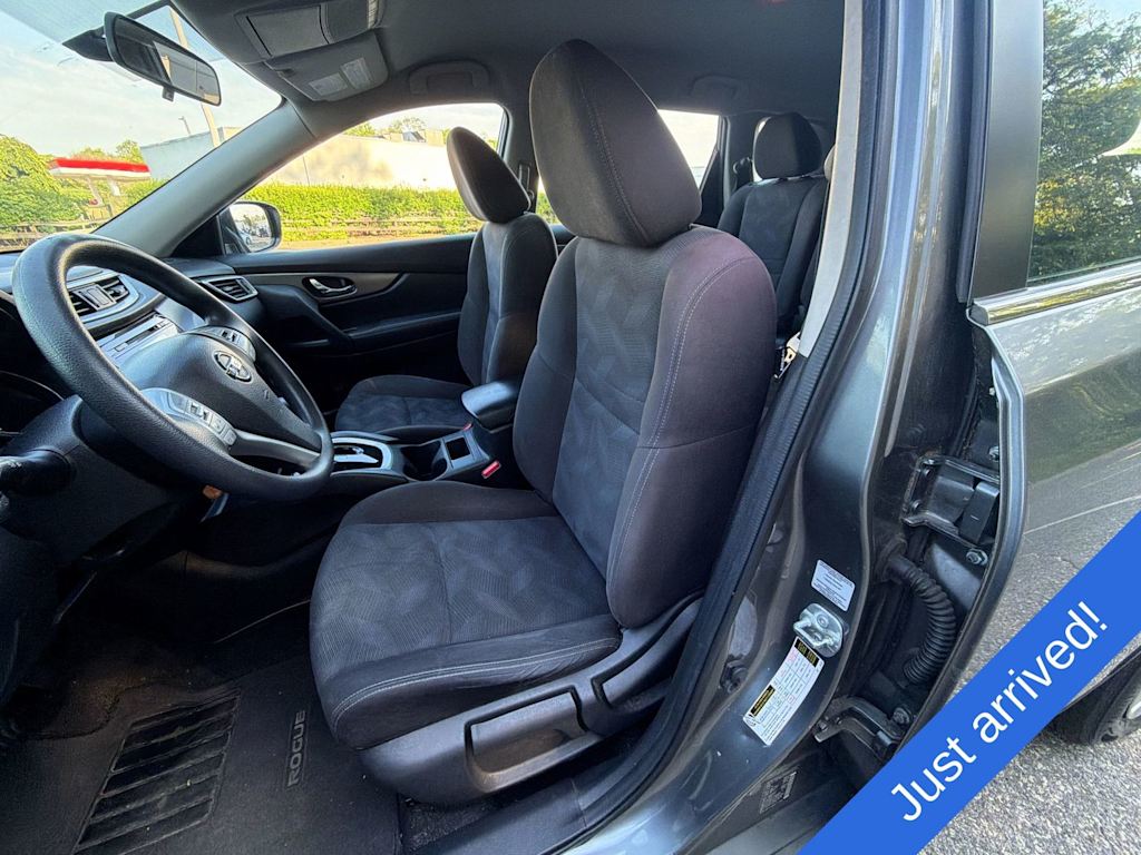 Thumbnail: 2015 Nissan Rogue - 11