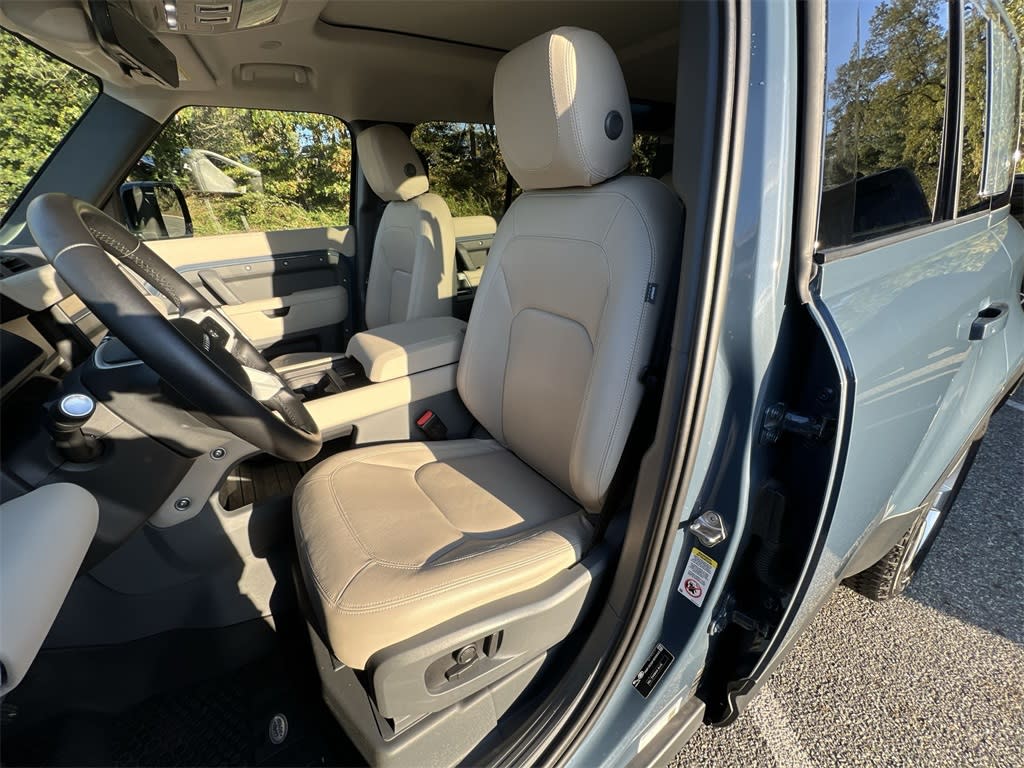 Thumbnail: 2024 Land Rover Defender - 12