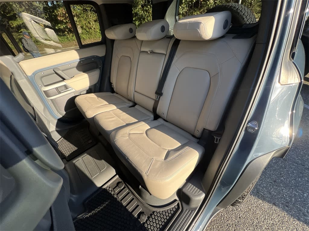 Thumbnail: 2024 Land Rover Defender - 25