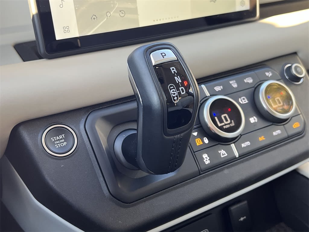 Thumbnail: 2024 Land Rover Defender - 27