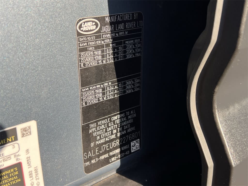 Thumbnail: 2024 Land Rover Defender - 18