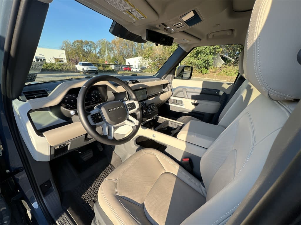 Thumbnail: 2024 Land Rover Defender - 11