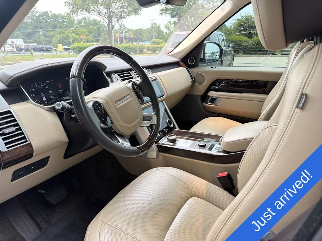 Thumbnail: 2019 Land Rover Range Rover - 2