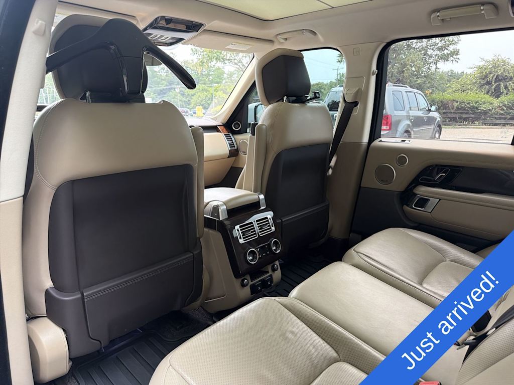 Thumbnail: 2019 Land Rover Range Rover - 13
