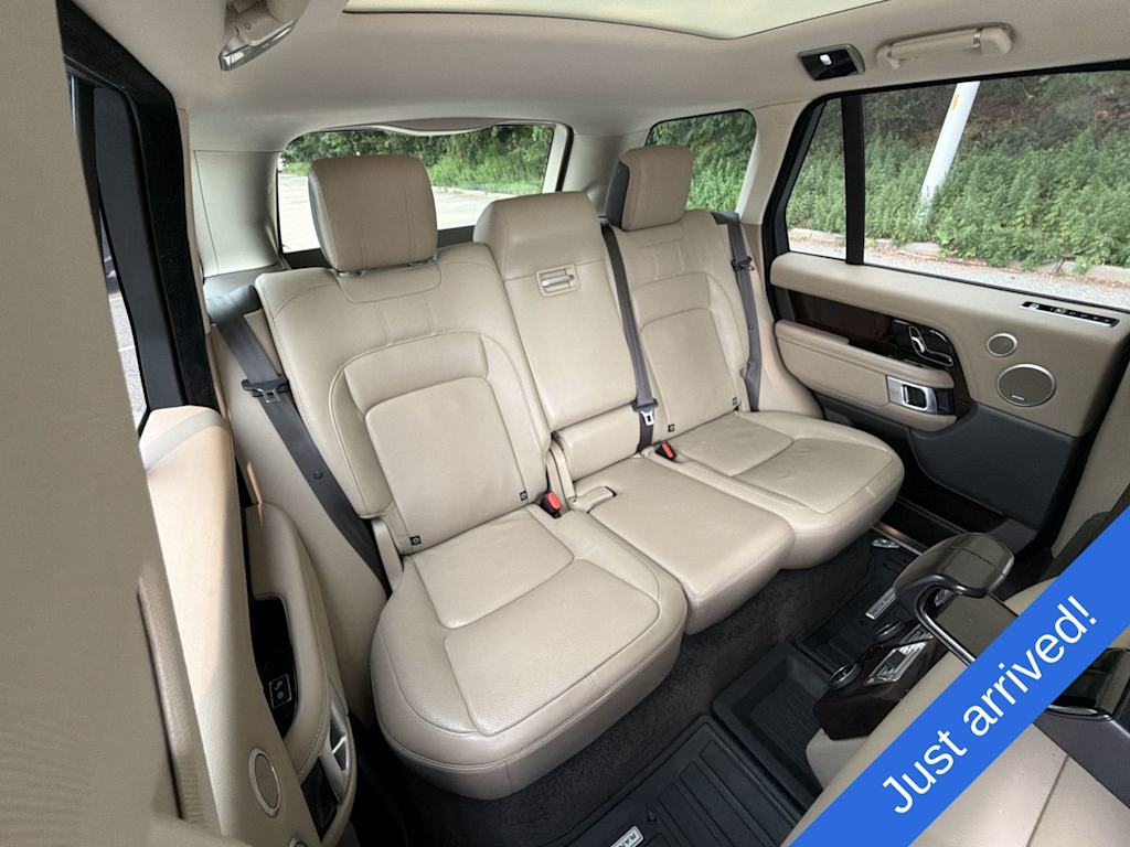 Thumbnail: 2019 Land Rover Range Rover - 28