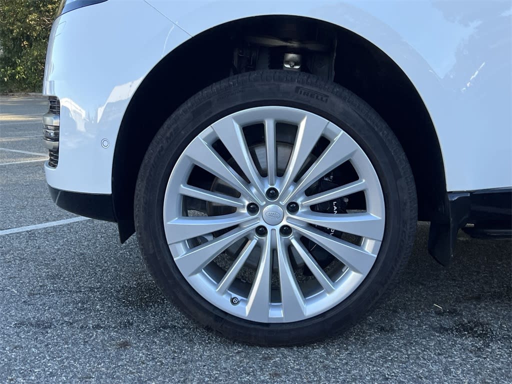 Thumbnail: 2025 Land Rover Range Rover - 8