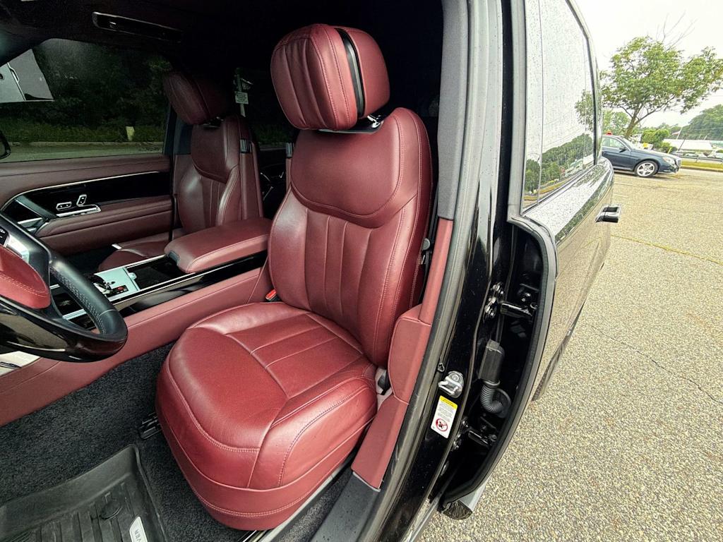 Thumbnail: 2024 Land Rover Range Rover - 27