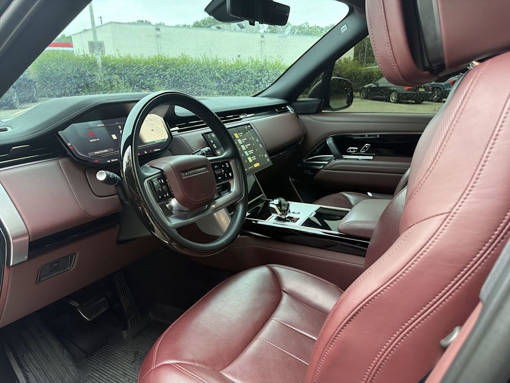 Thumbnail: 2024 Land Rover Range Rover - 2
