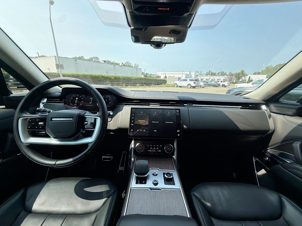 Thumbnail: 2023 Land Rover Range Rover - 2