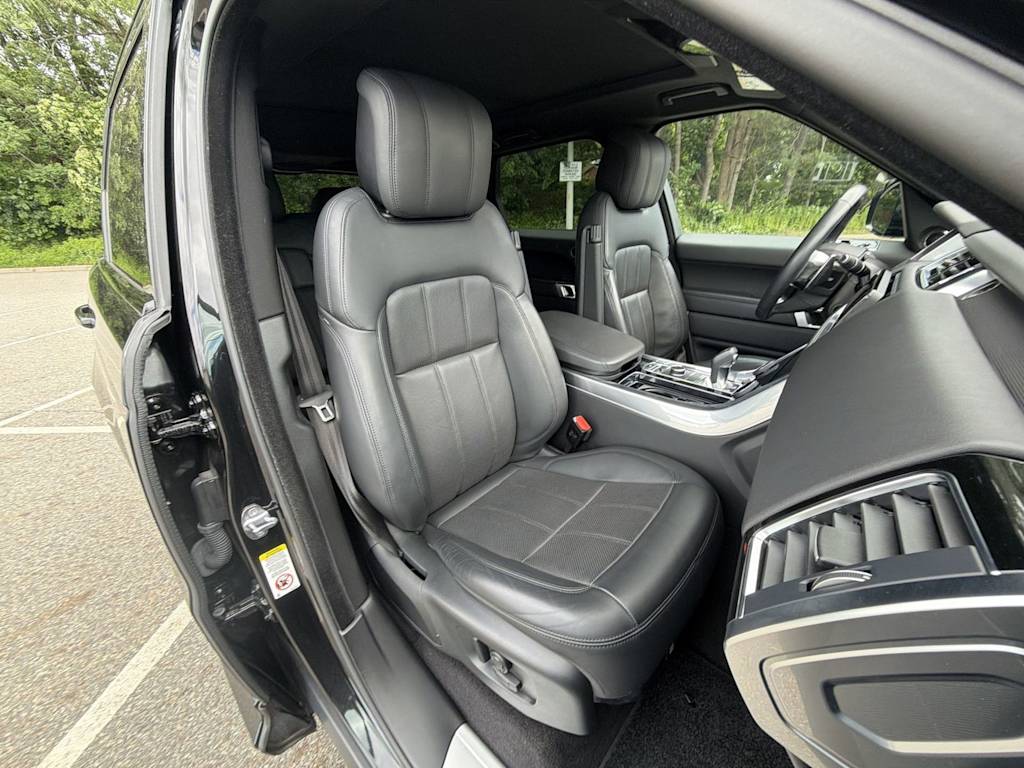 Thumbnail: 2021 Land Rover Range Rover Sport - 11