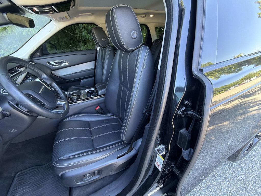 Thumbnail: 2020 Land Rover Range Rover Velar - 11