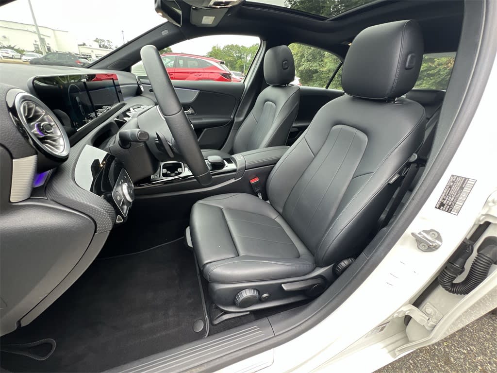 Thumbnail: 2022 Mercedes-Benz A-Class - 12