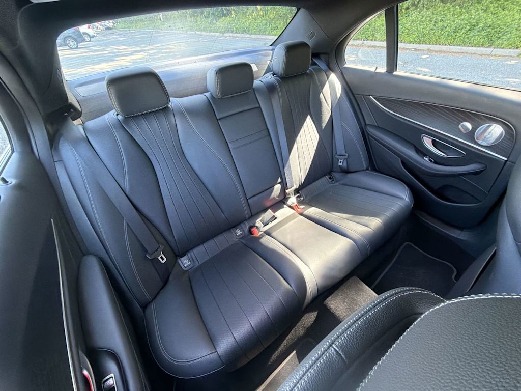 Thumbnail: 2020 Mercedes-Benz E-Class - 12