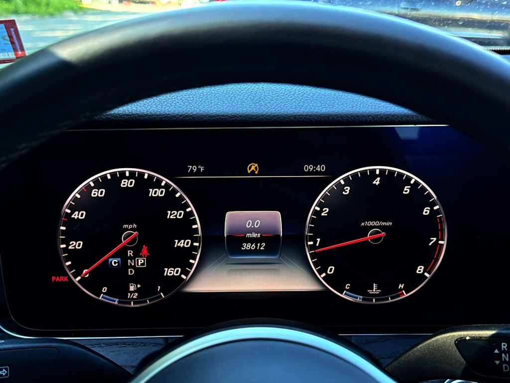 Thumbnail: 2020 Mercedes-Benz E-Class - 16