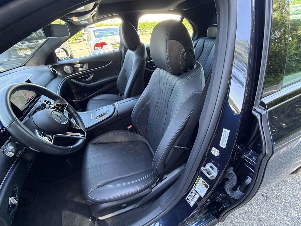 Thumbnail: 2022 Mercedes-Benz E-Class - 11
