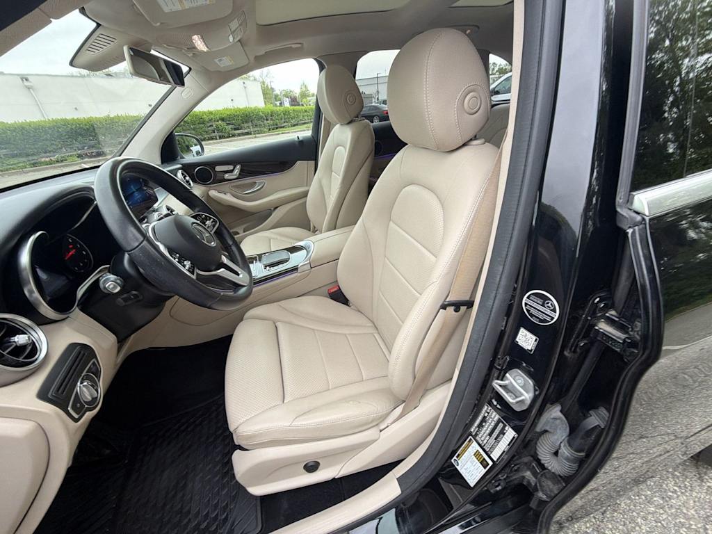 Thumbnail: 2020 Mercedes-Benz GLC - 12