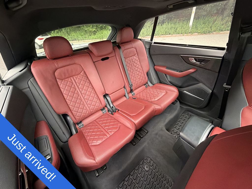 Thumbnail: 2023 Audi SQ8 - 28