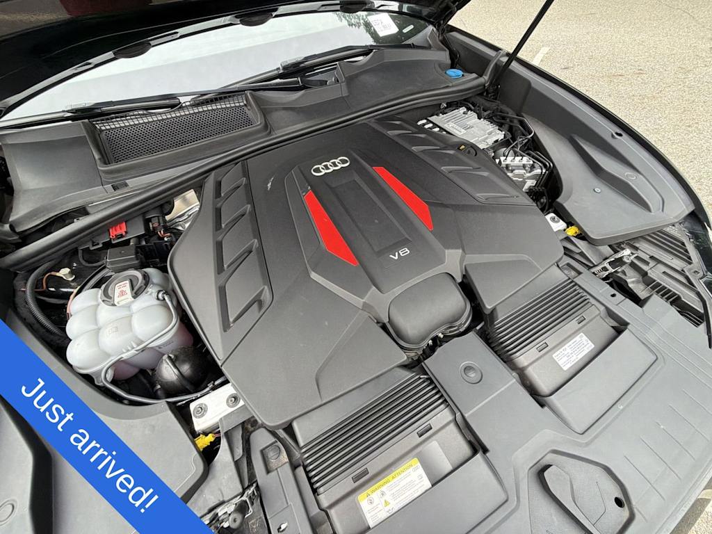 Thumbnail: 2023 Audi SQ8 - 9