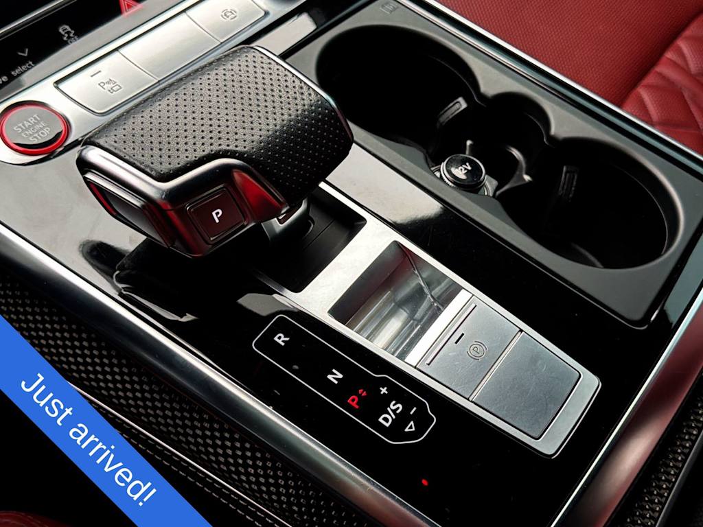 Thumbnail: 2023 Audi SQ8 - 18