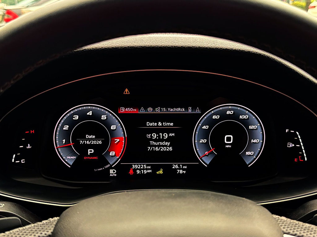 Thumbnail: 2023 Audi SQ8 - 16