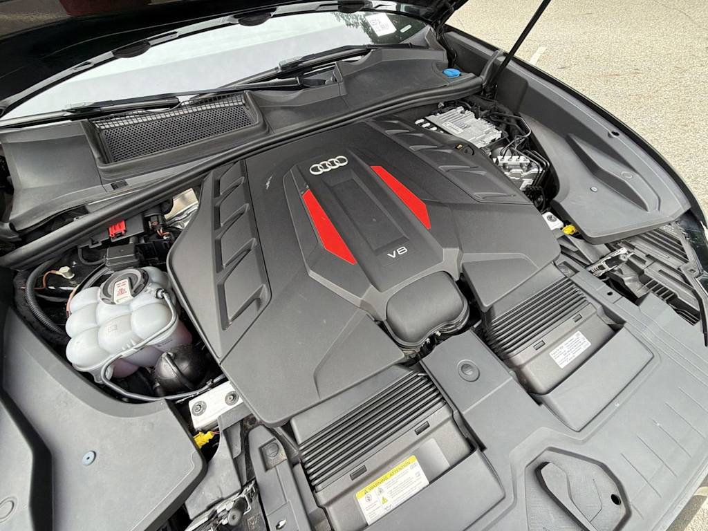 Thumbnail: 2023 Audi SQ8 - 9