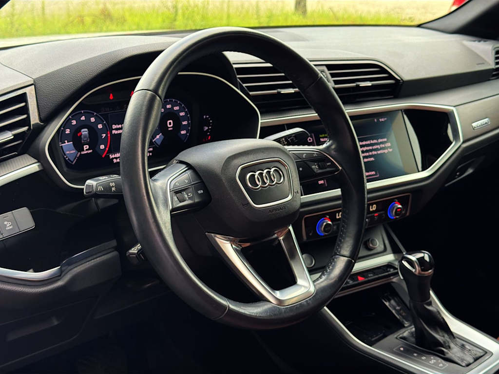 Thumbnail: 2020 Audi Q3 - 14